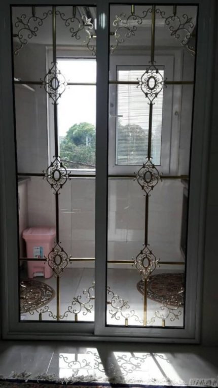 درب شیشه ای